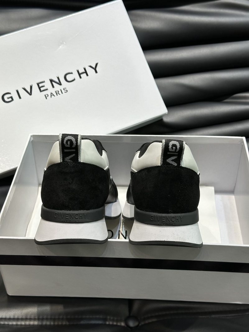 Givenchy Sneakers